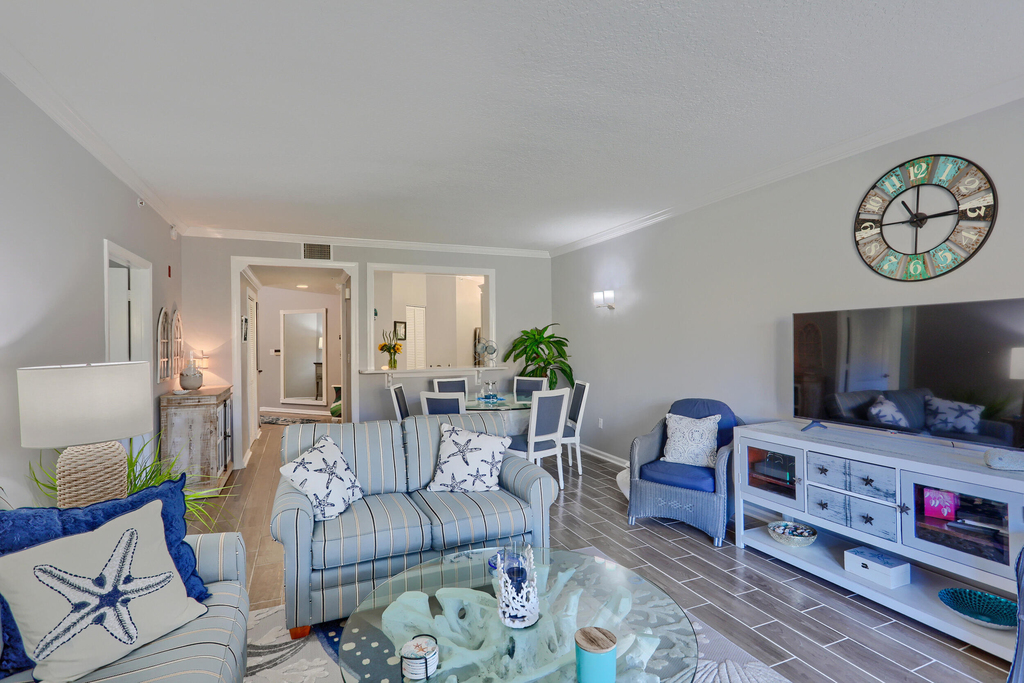 400 Uno Lago Drive - Photo 14