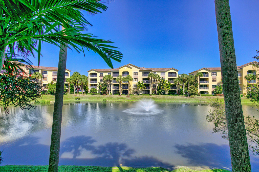 400 Uno Lago Drive - Photo 35
