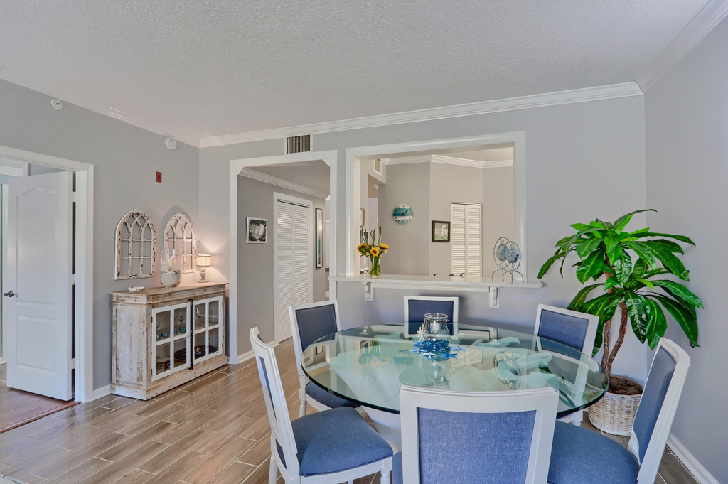400 Uno Lago Drive - Photo 7
