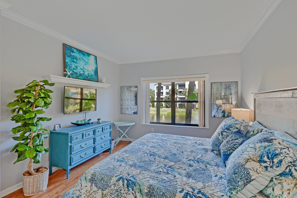 400 Uno Lago Drive - Photo 23