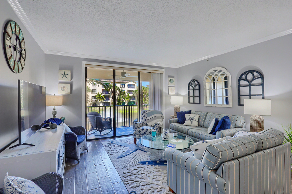 400 Uno Lago Drive - Photo 9