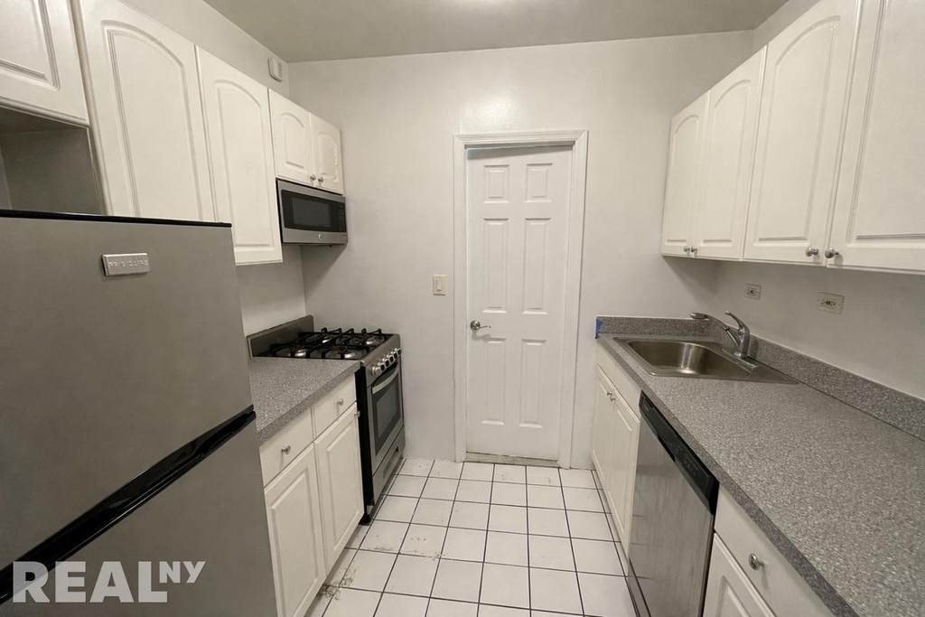 1273 3rd Ave - Photo 0