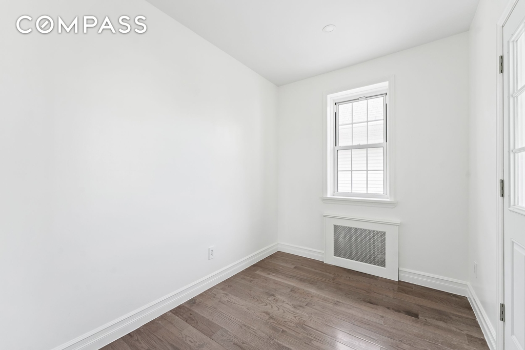 Bay 23rd Street - Photo 11