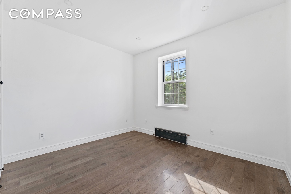 Bay 23rd Street - Photo 8