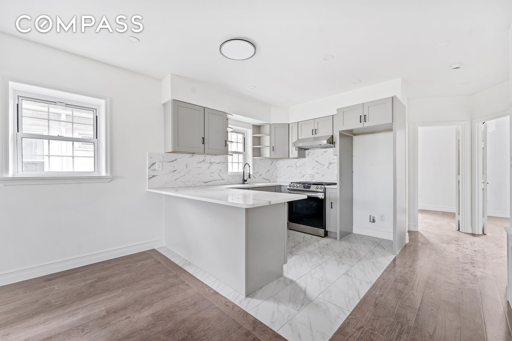 Bay 23rd Street - Photo 5