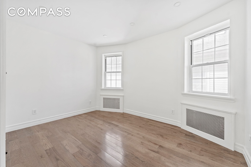 Bay 23rd Street - Photo 6