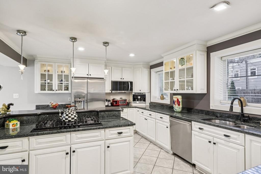 5301 Goldsboro Road - Photo 12