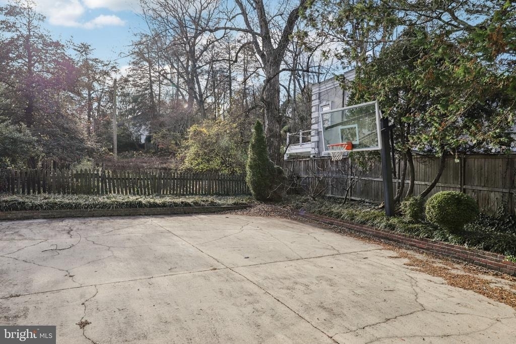 5301 Goldsboro Road - Photo 60