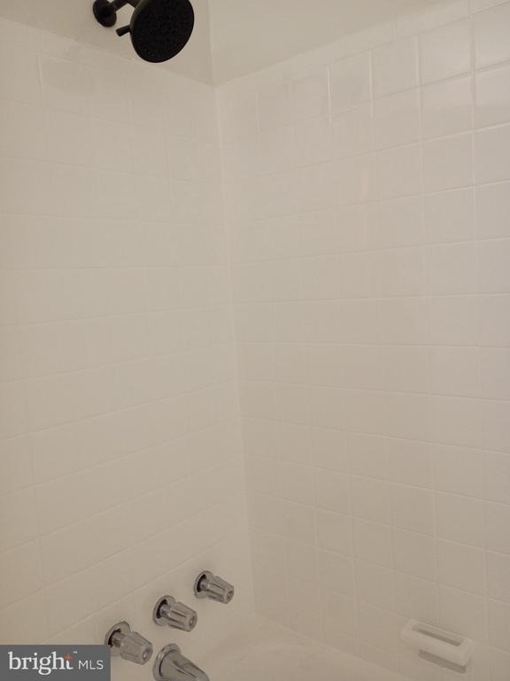 5220 4th Street Nw - Photo 6