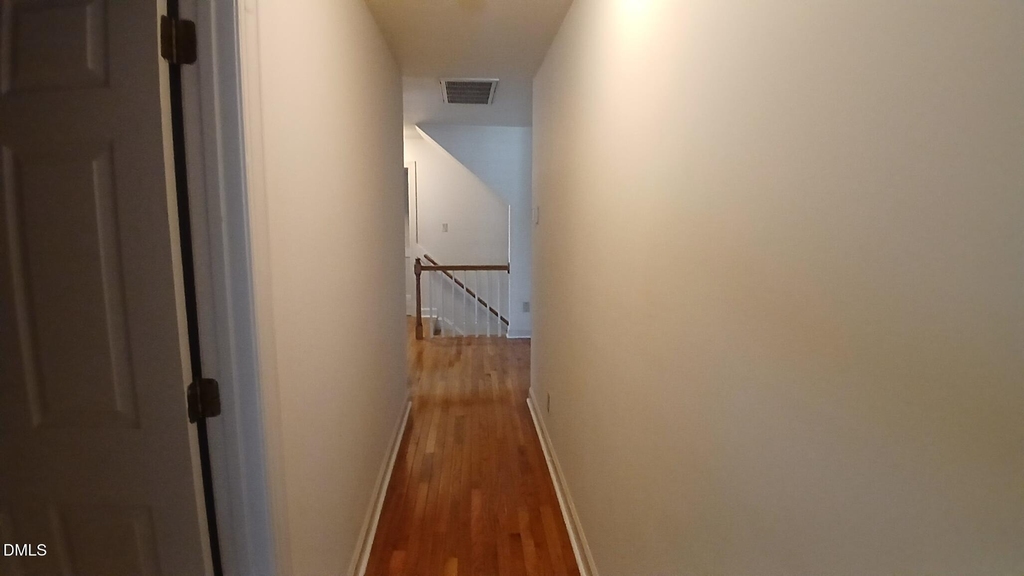 1817 Thorpshire - Photo 30