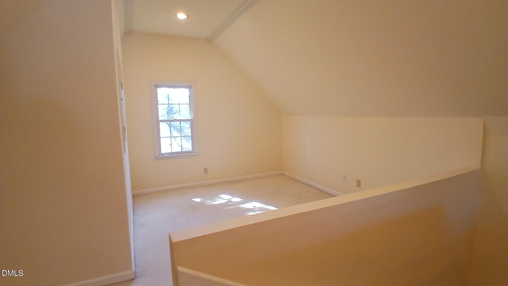 1817 Thorpshire - Photo 33