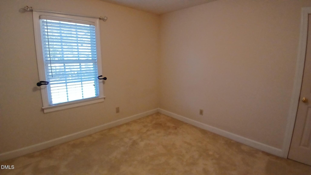 1817 Thorpshire - Photo 31