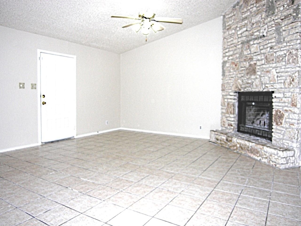 21513 Coyote Trl - Photo 4