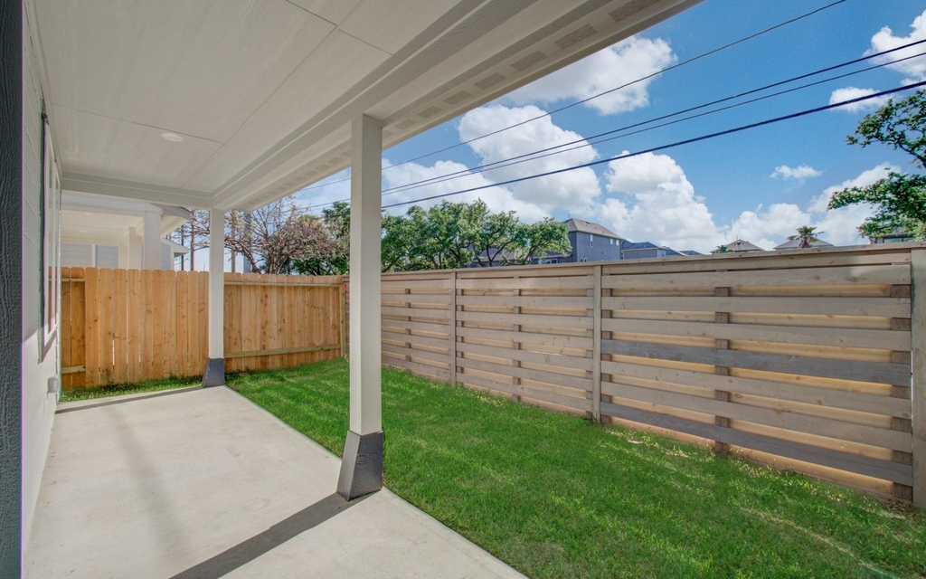 3120 Moontide Lane - Photo 25