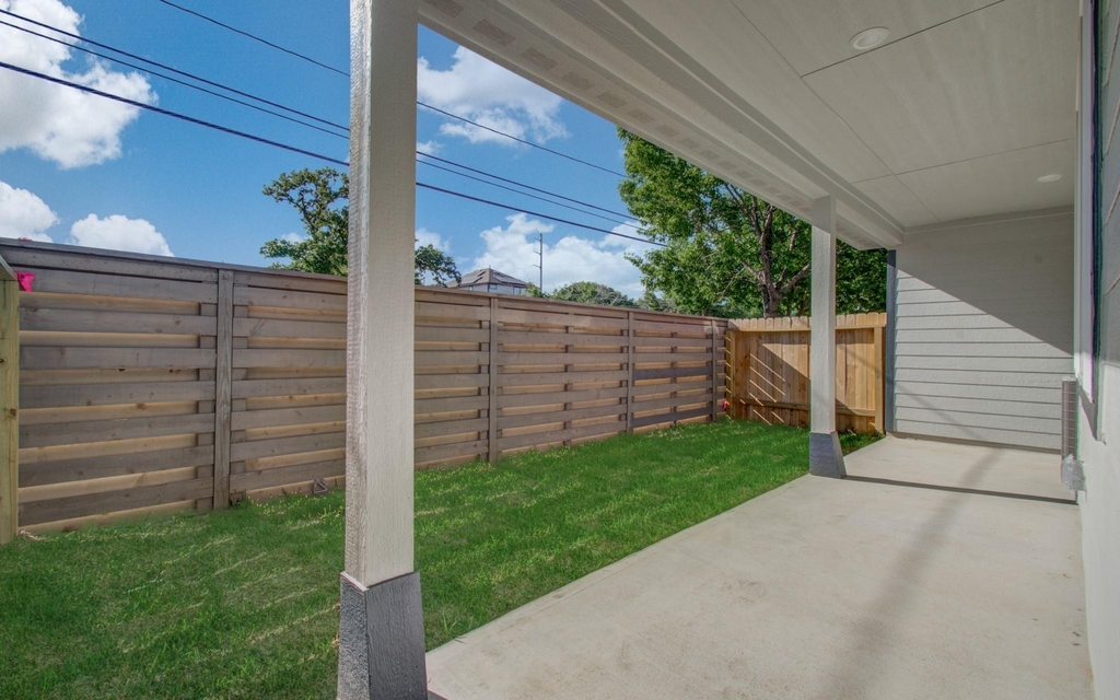3120 Moontide Lane - Photo 22