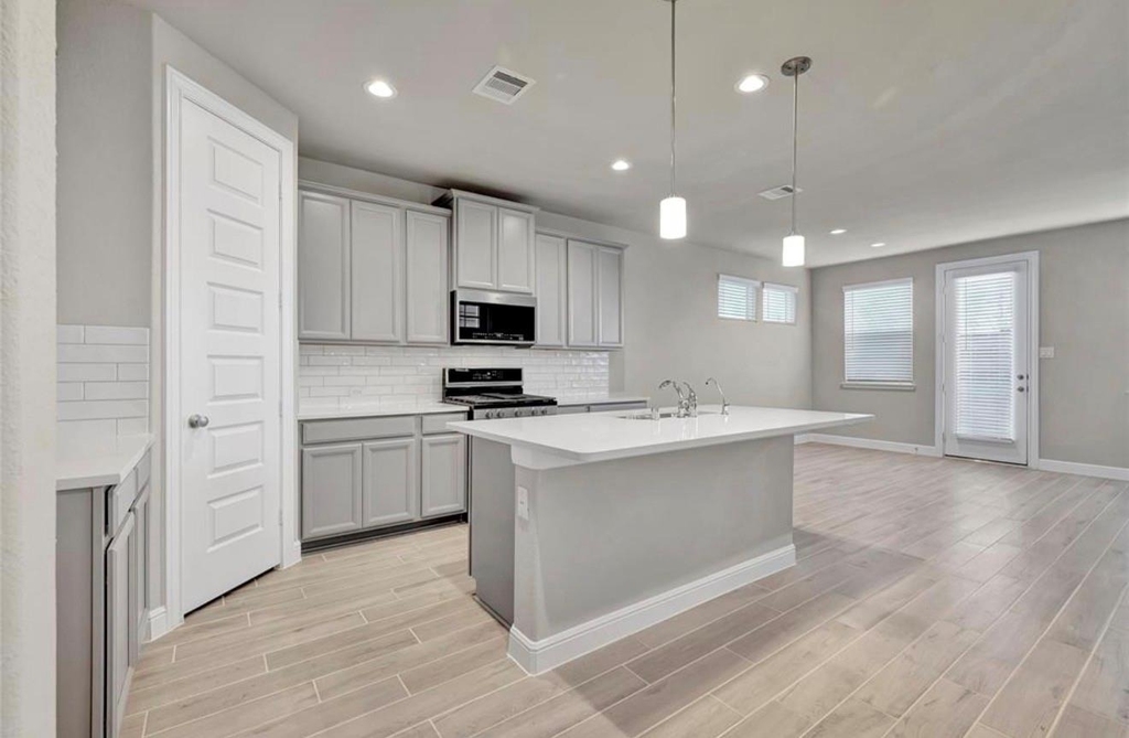 3120 Moontide Lane - Photo 3