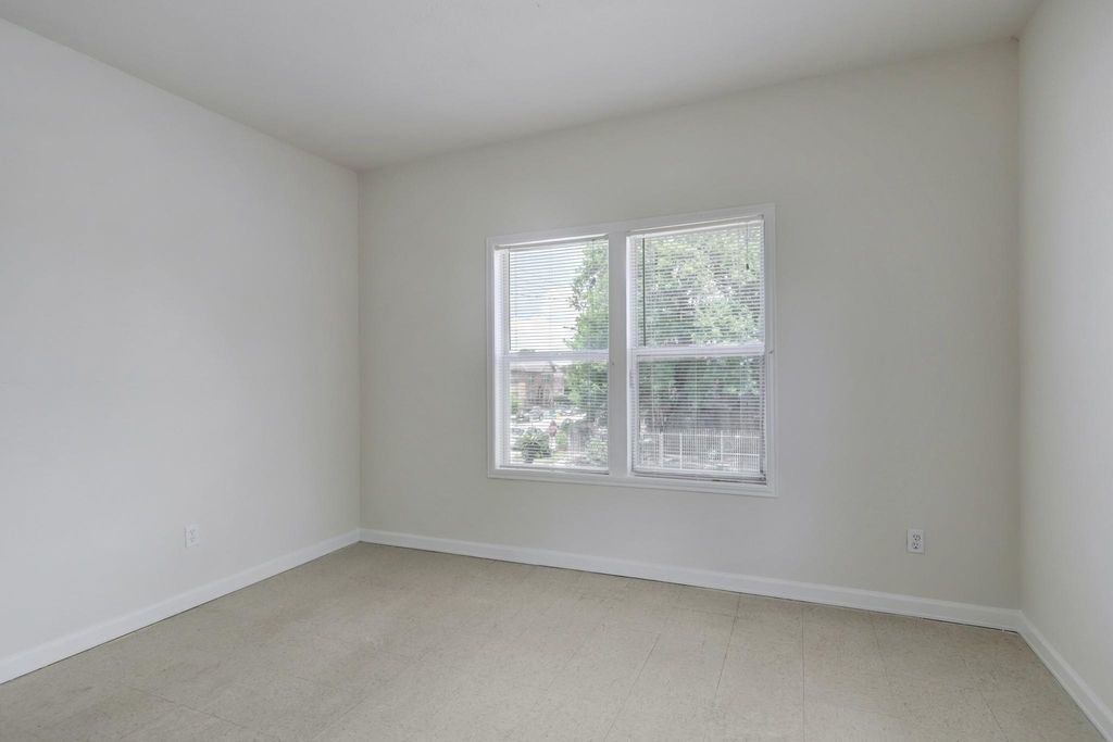 3002 Isabella Street - Photo 12