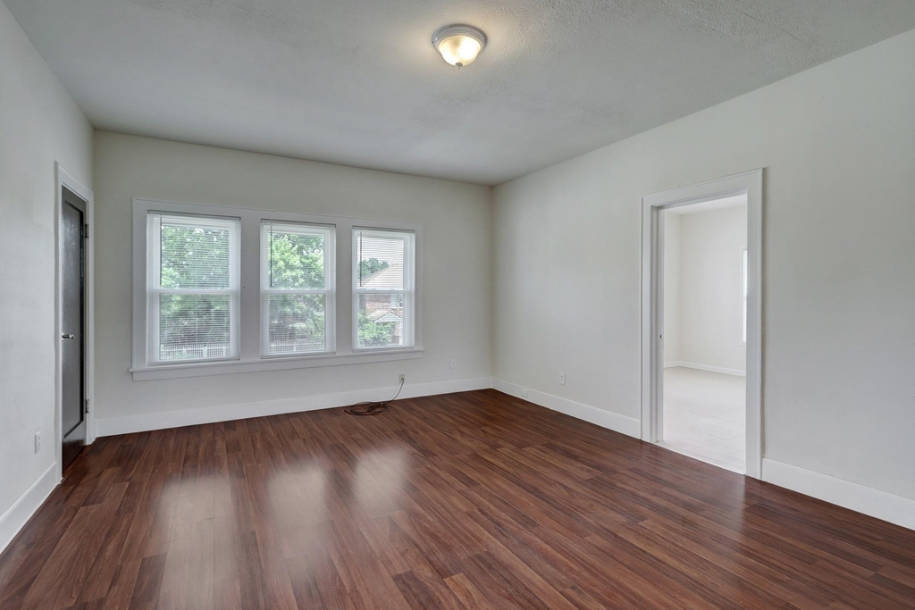 3002 Isabella Street - Photo 6