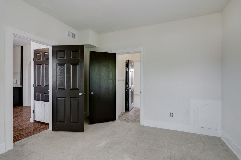 3002 Isabella Street - Photo 15