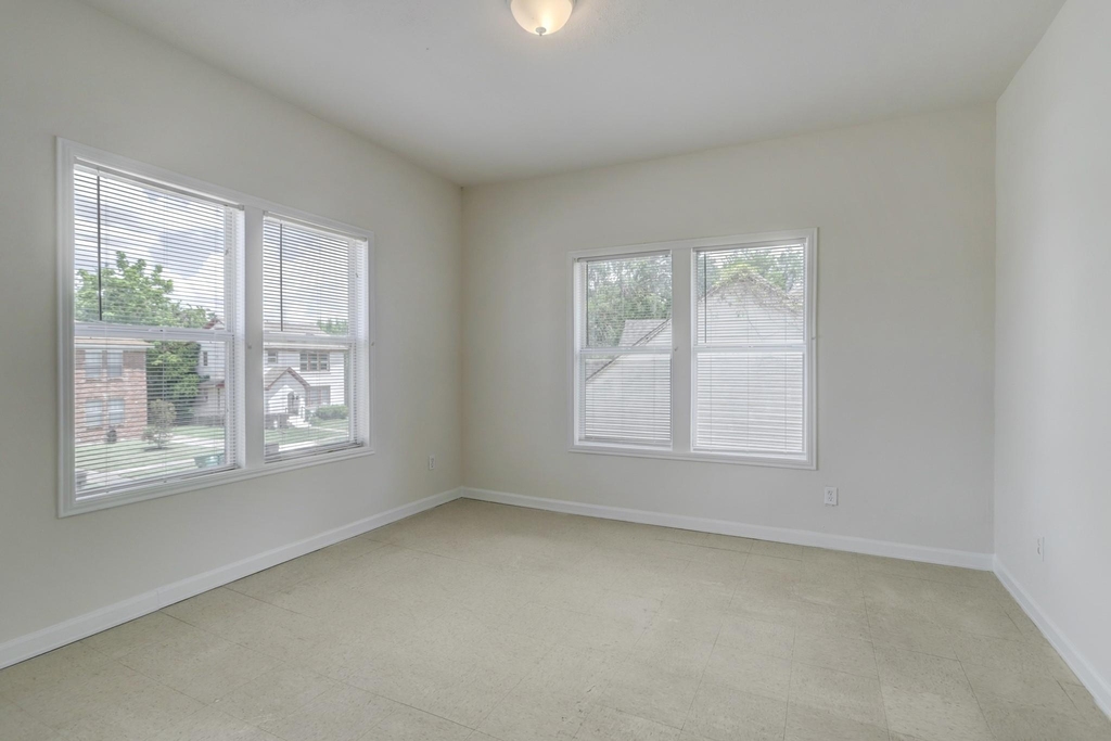 3002 Isabella Street - Photo 10