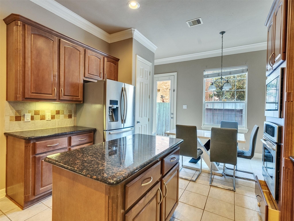 1502 Olive Place - Photo 9