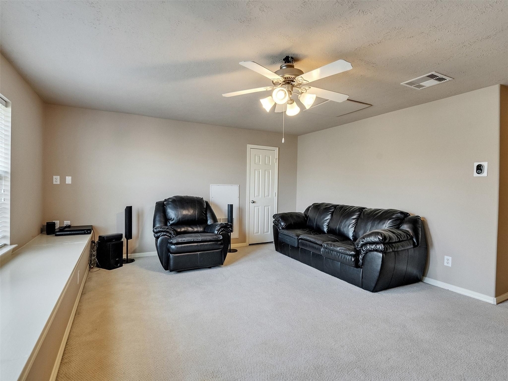 1502 Olive Place - Photo 22