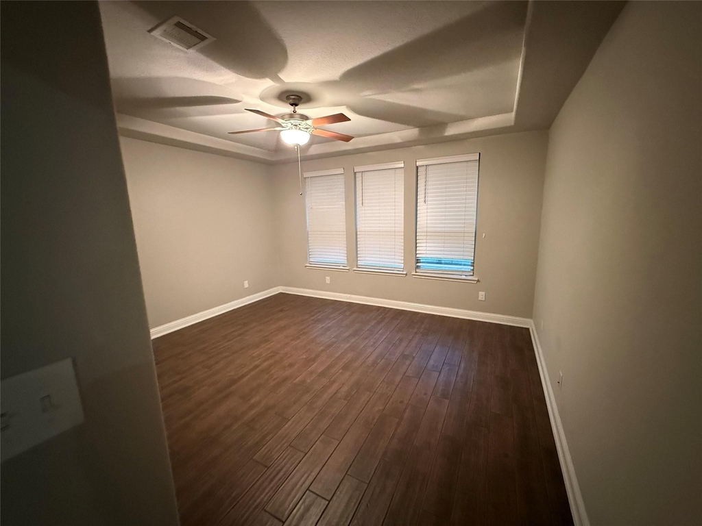 135 Bloomhill Place - Photo 10