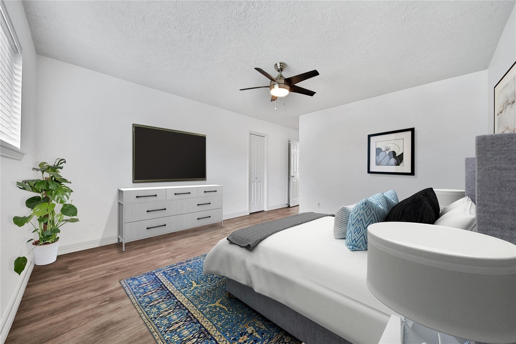 9411 Roos Road - Photo 25