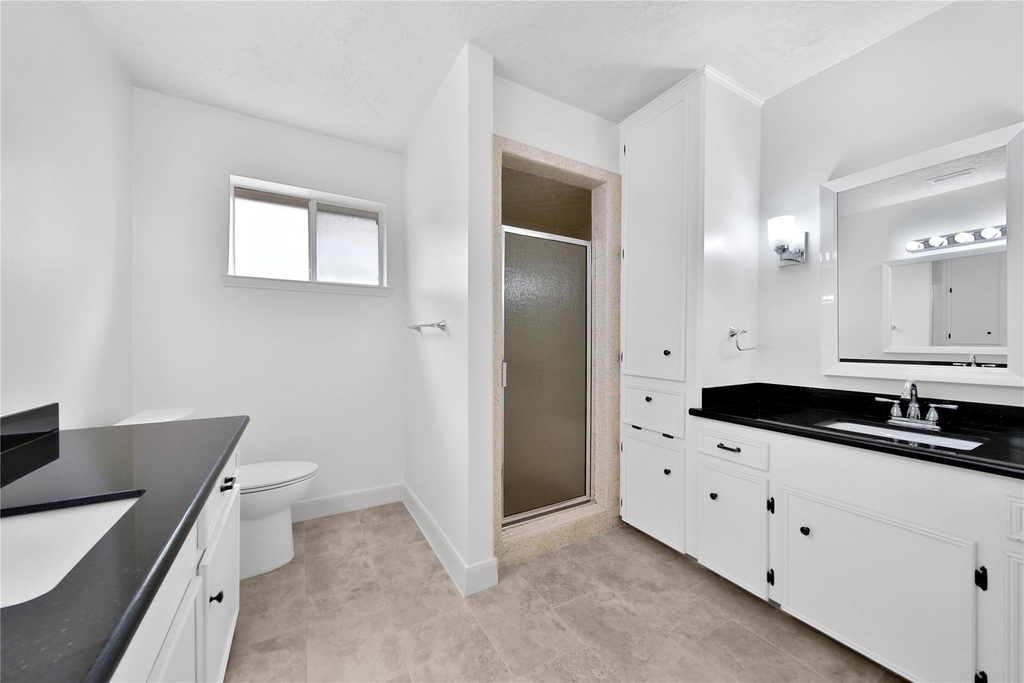 9411 Roos Road - Photo 27