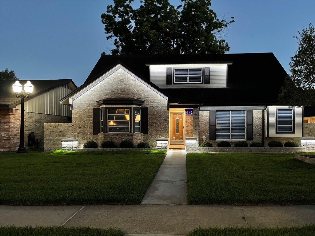 9411 Roos Road - Photo 5