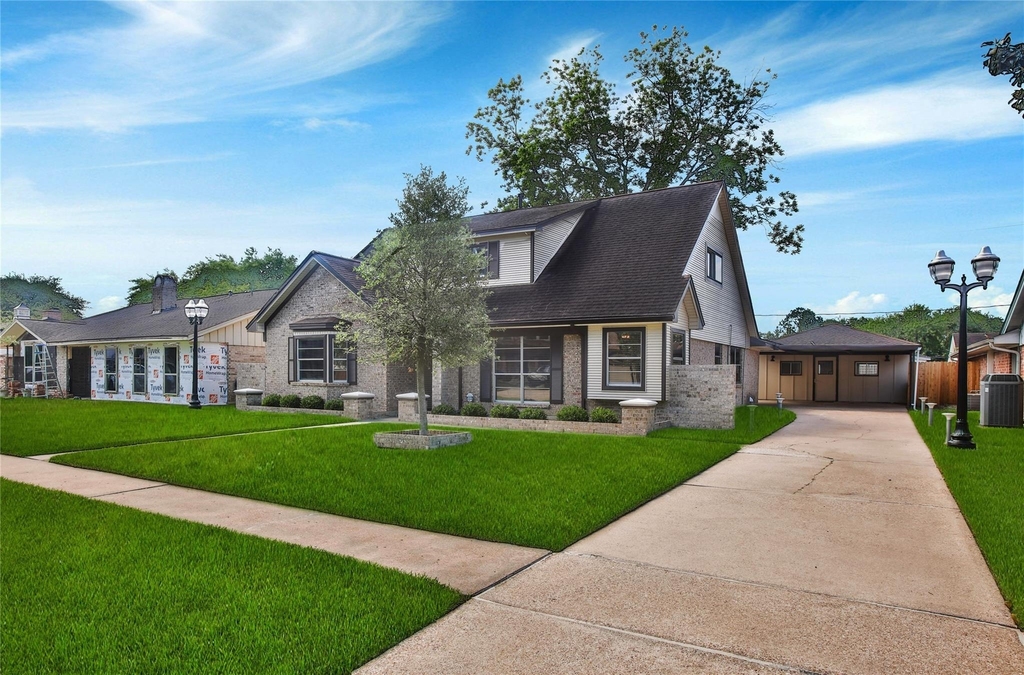 9411 Roos Road - Photo 2