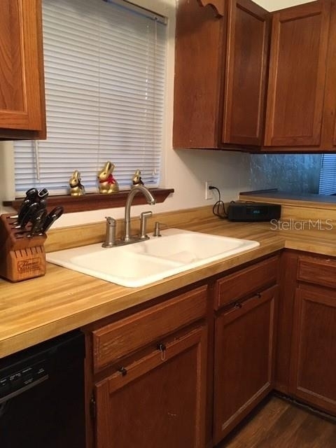 1712 Sw 67th Terrace - Photo 1