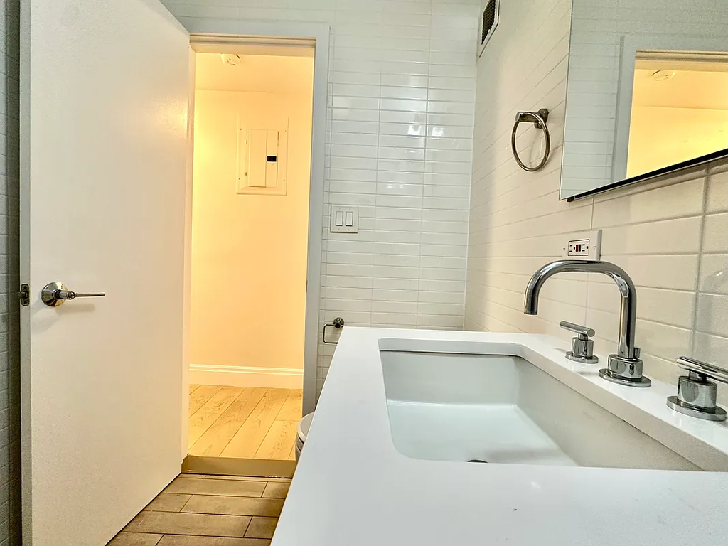 160 West 97th Street - Photo 4