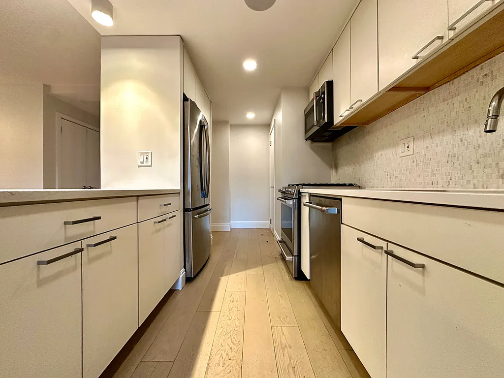 160 West 97th Street - Photo 1