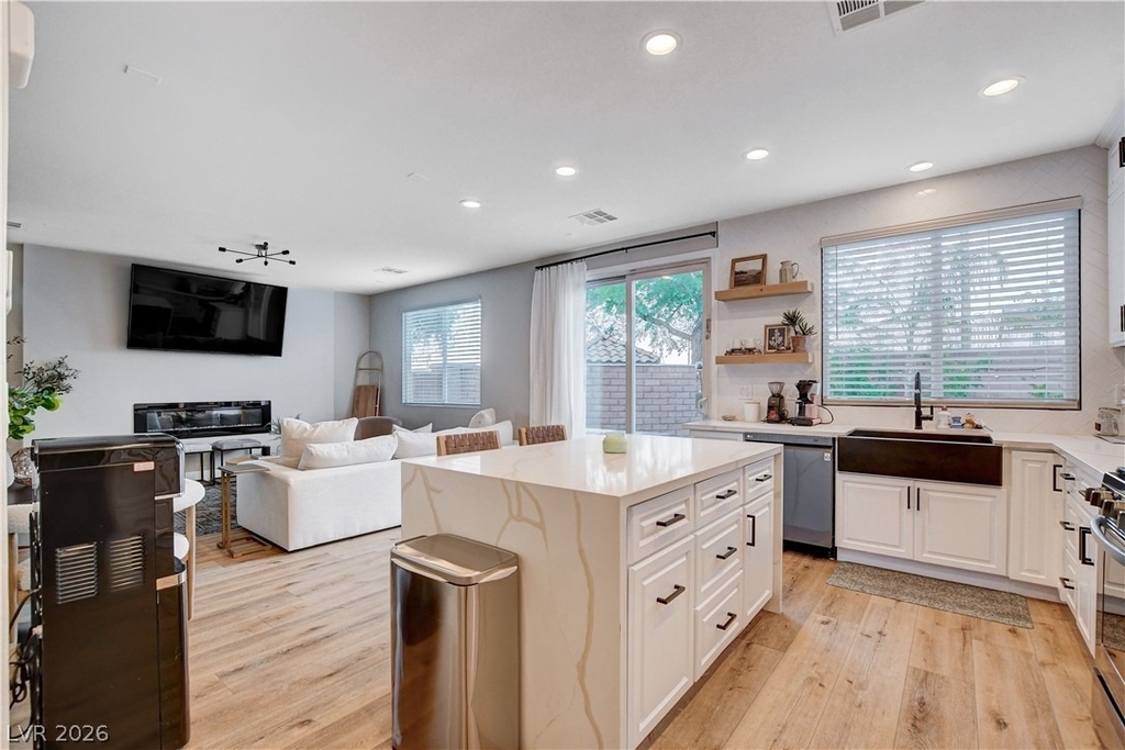 10400 Raining Sky Street - Photo 10