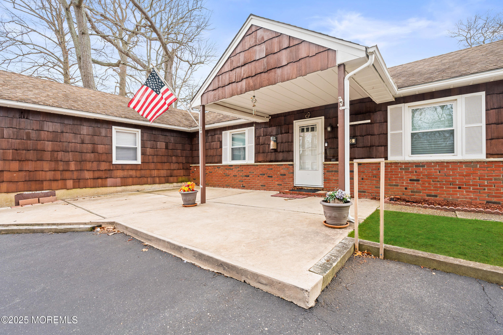 456 Harnell Avenue - Photo 2