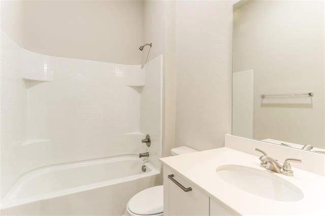 1312 Creekbank Drive - Photo 3