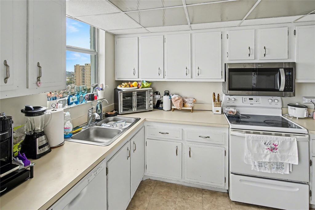 1010 S Ocean Boulevard - Photo 16