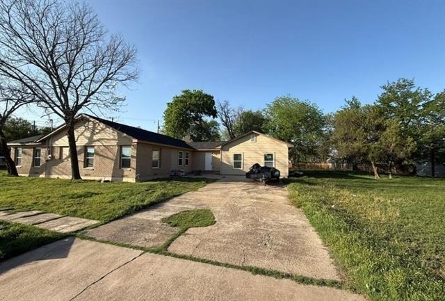 1300 N 2nd Street - Photo 2