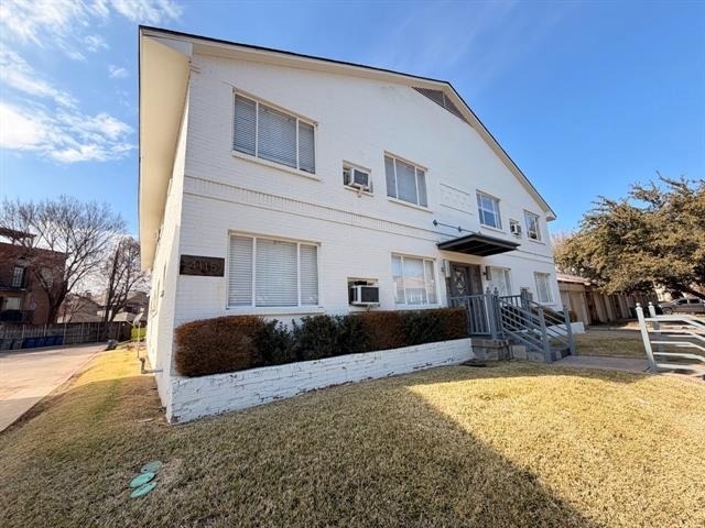 4115 Douglas Avenue - Photo 1