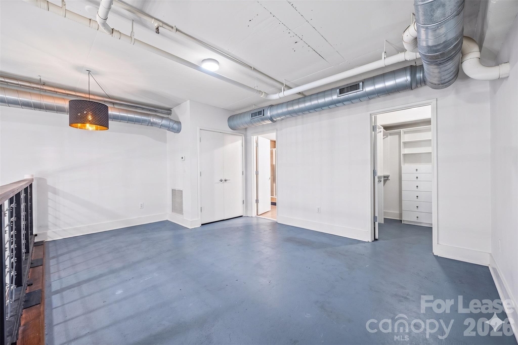 715 N Graham Street - Photo 20