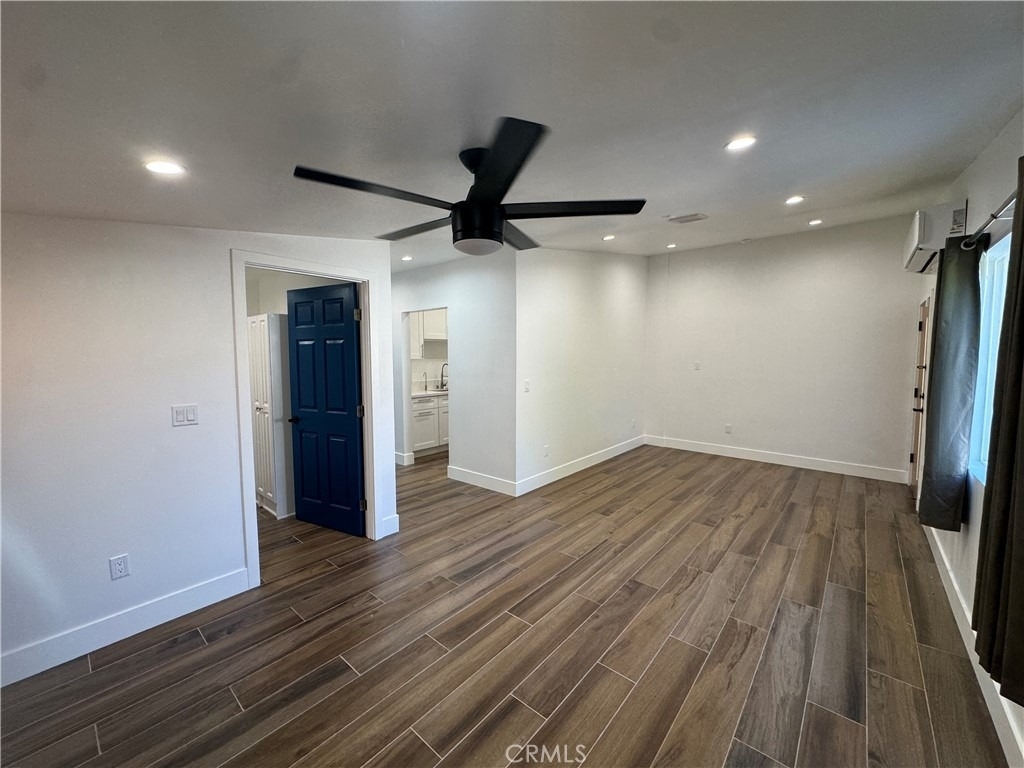 6439 1/2 Graves Avenue - Photo 5