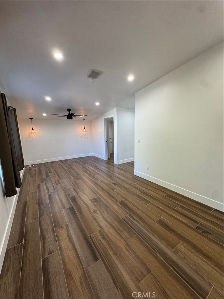 6439 1/2 Graves Avenue - Photo 7