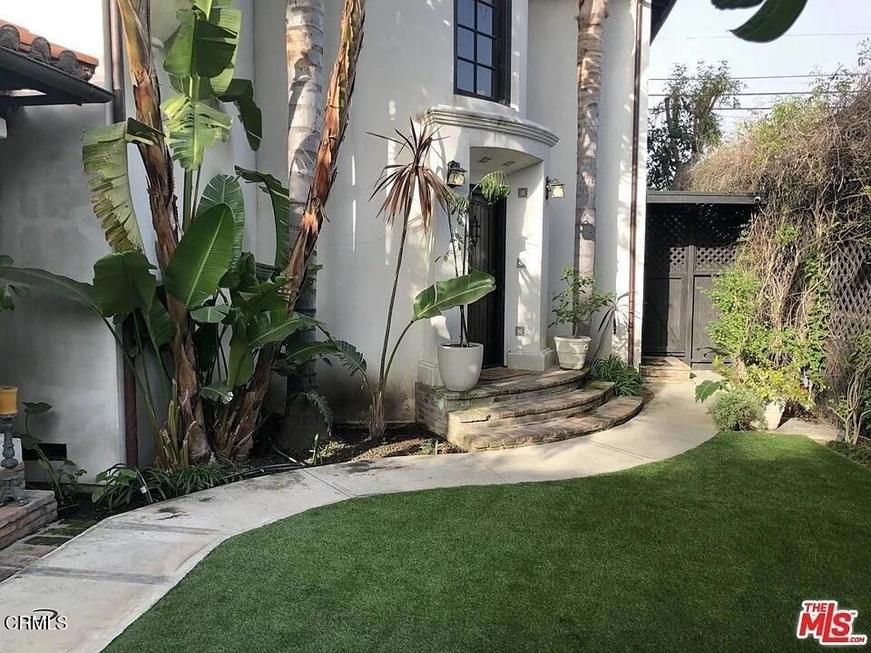 835 N Sycamore Avenue - Photo 12