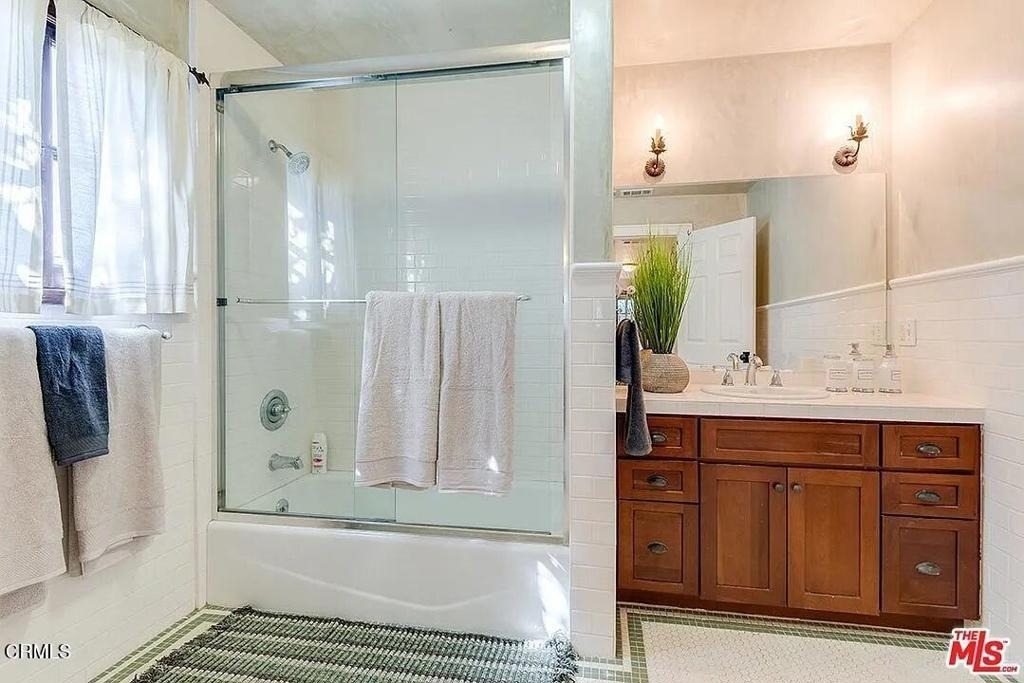 835 N Sycamore Avenue - Photo 10