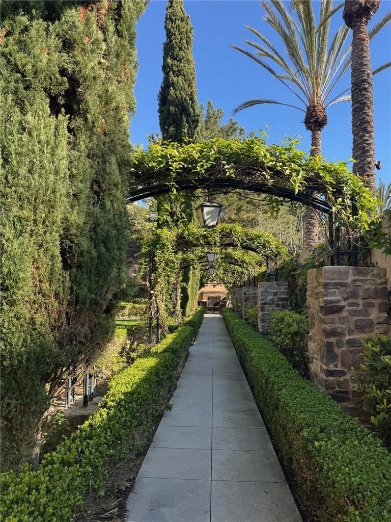 38 Gardenpath - Photo 8