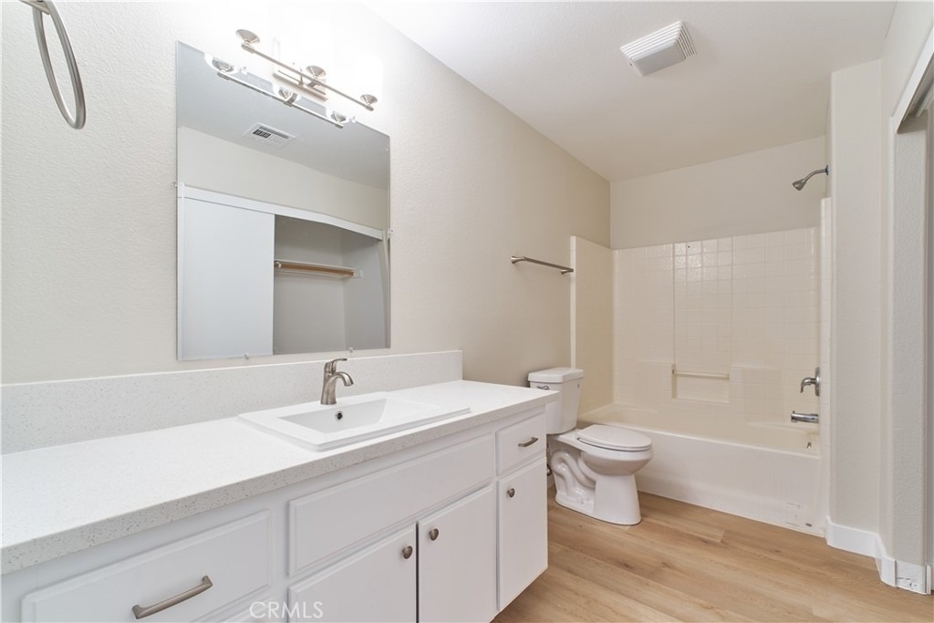 1286 Arctic Avenue - Photo 12
