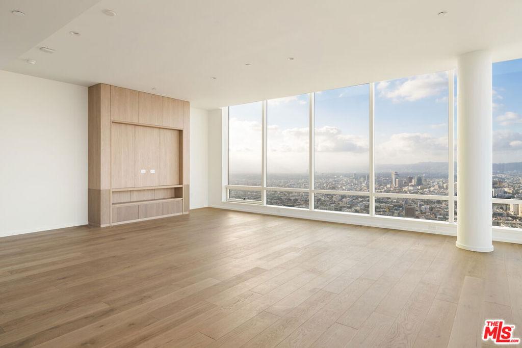 1000 W 8th Street - Photo 4