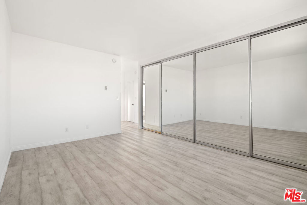 900 Euclid Street - Photo 11