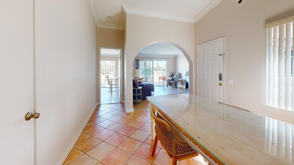 505 S Farrell Drive - Photo 4